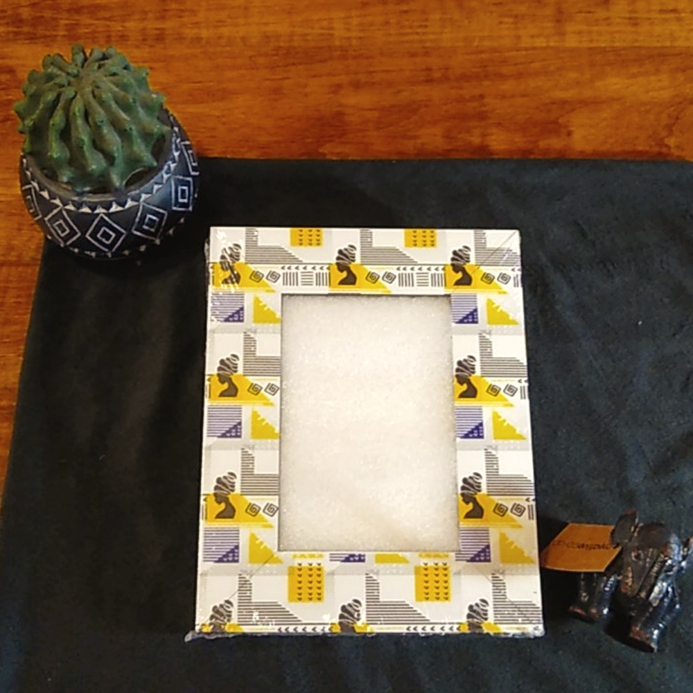 🖐🏽 Geometric Goddess picture frame